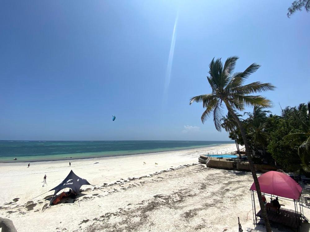 Soul Breeze Beach Resort Playa de Diani Exterior foto