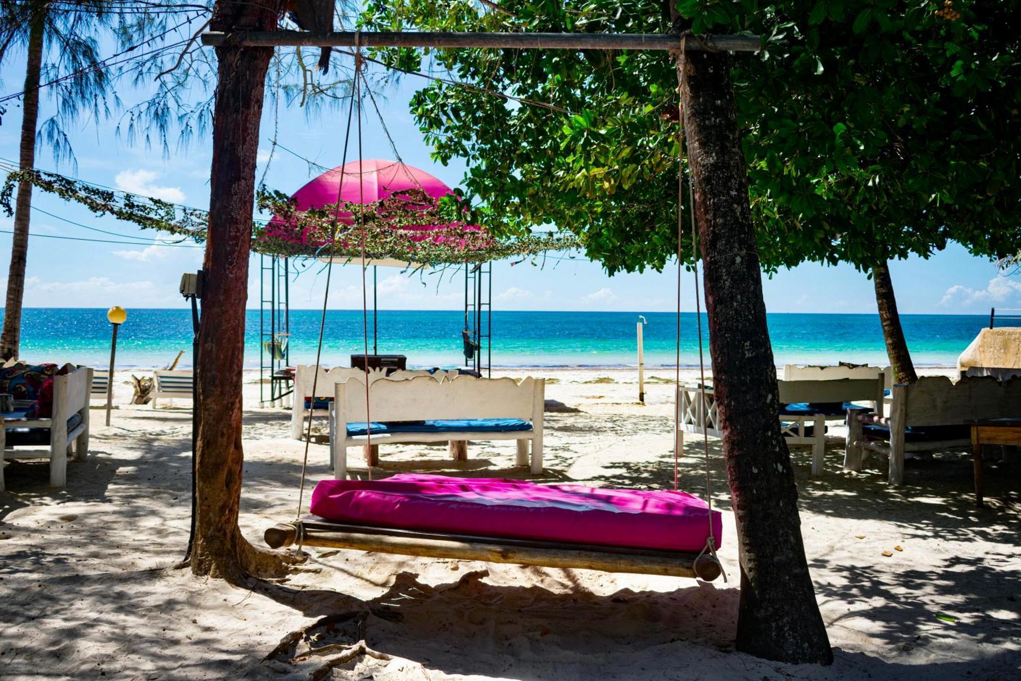 Soul Breeze Beach Resort Playa de Diani Exterior foto